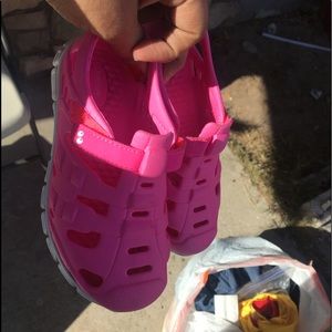 Target toddler shoes like new